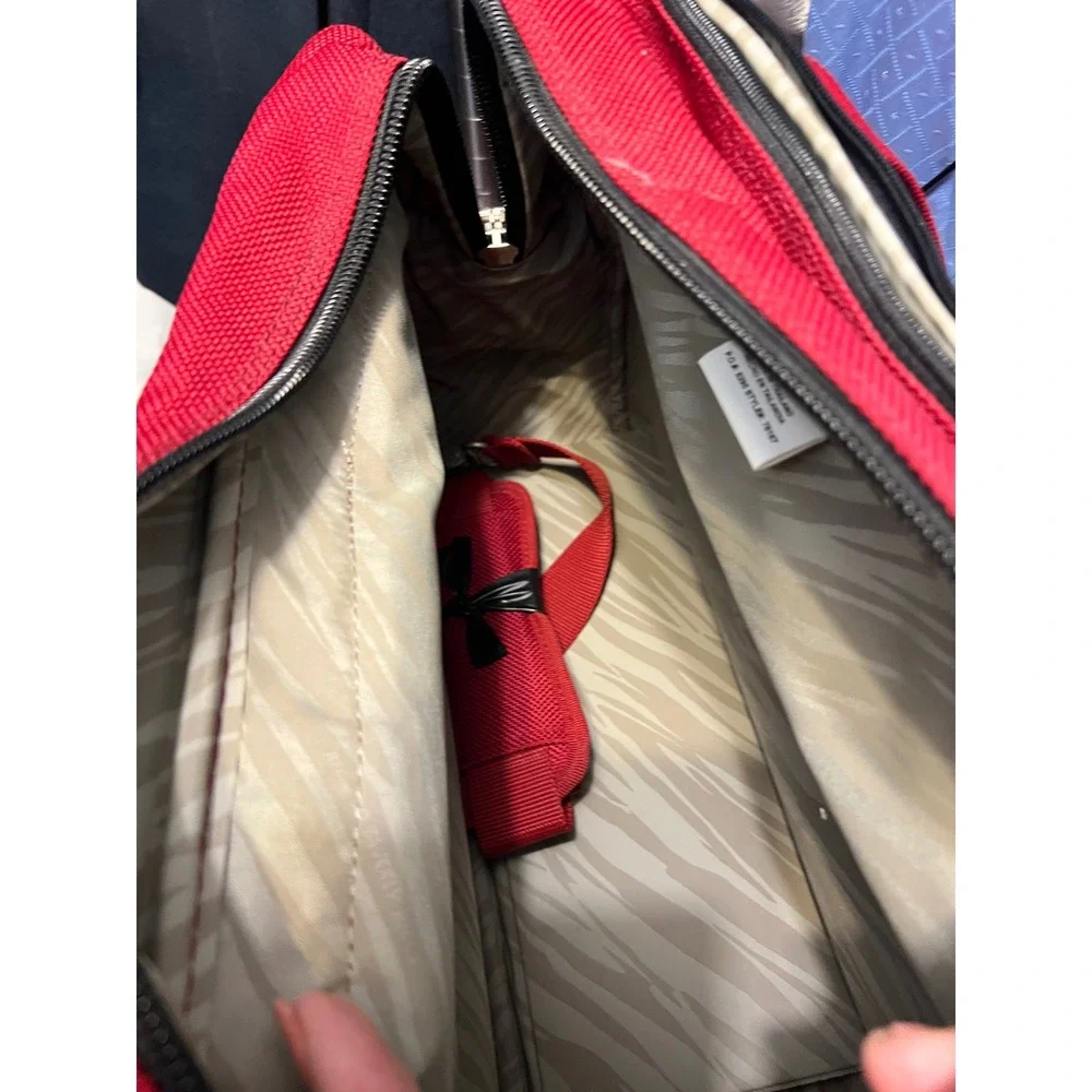 Ricardo Beverly‎ Hills Red Travel Tote Bag Carry-On 16x8x12 Zip Compartments